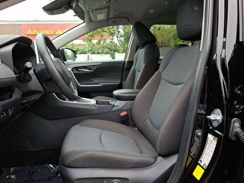 Certified 2025 Toyota RAV4 XLE FWD image 14