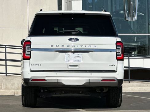 Used 2023 Ford Expedition Max Limited image 4