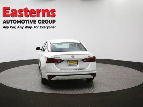 Used 2023 Nissan Altima 2.5 SV FWD image 65