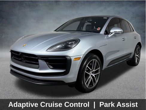 Used 2023 Porsche Macan w/ Premium Package Plus AWD/4WD image 3