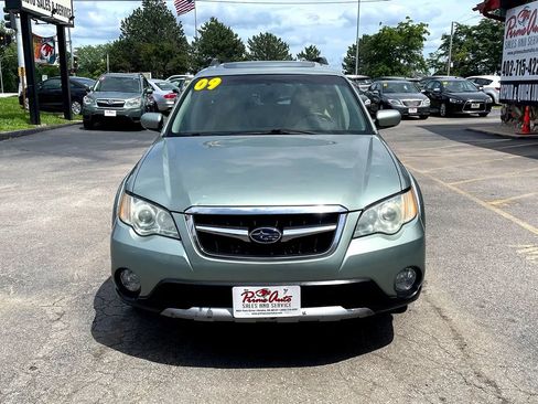 Used 2009 Subaru Outback 2.5i Limited AWD/4WD image 16
