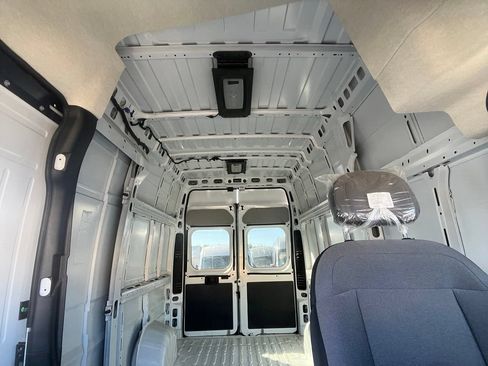 Used 2025 RAM ProMaster 3500 FWD image 23