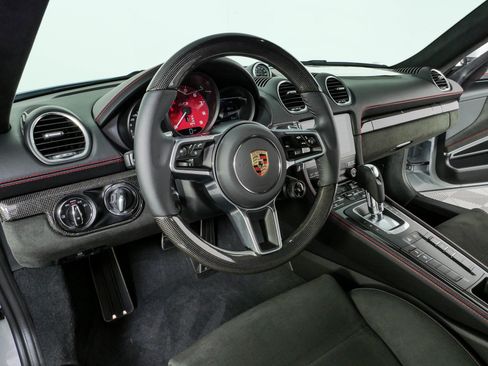 Certified 2025 Porsche 718 Cayman GTS RWD image 4