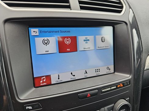 Used 2019 Ford Explorer XLT w/ Equipment Group 202A FWD image 25