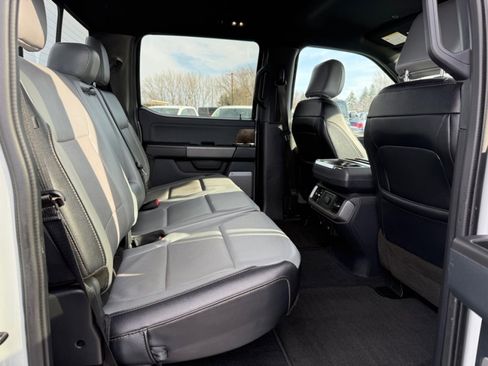 Used 2023 Ford F150 Lightning Lariat image 10