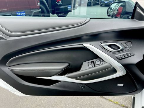 Used 2020 Chevrolet Camaro SS image 19