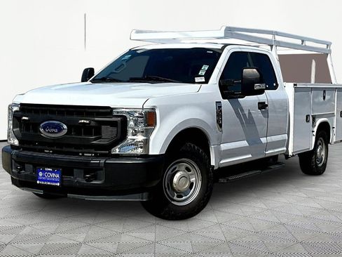 Used 2020 Ford F250 XL w/ Power Equipment Group RWD image 3