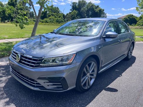 Used 2019 Volkswagen Passat 2.0T SE R-Line FWD image 2