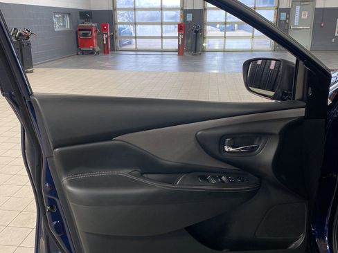 Certified 2023 Nissan Murano S image 5