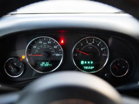 Used 2016 Jeep Wrangler Unlimited Sport image 11