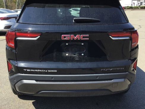 Used 2025 GMC Terrain Elevation image 4