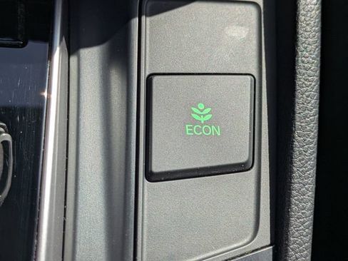 Used 2017 Honda CR-V EX image 34