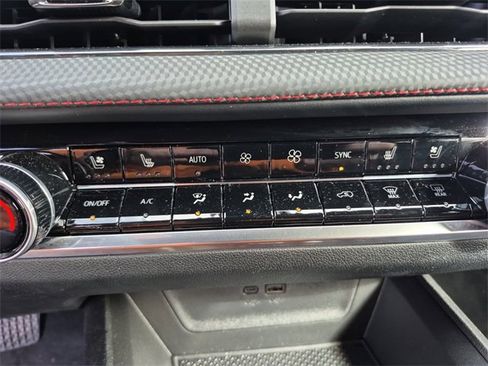 Used 2026 Chevrolet Equinox RS w/ Convenience Package III image 22