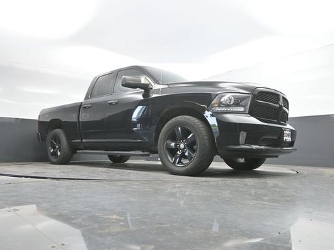Used 2014 RAM 1500 Express w/ Black Ram 1500 Express Group RWD image 36
