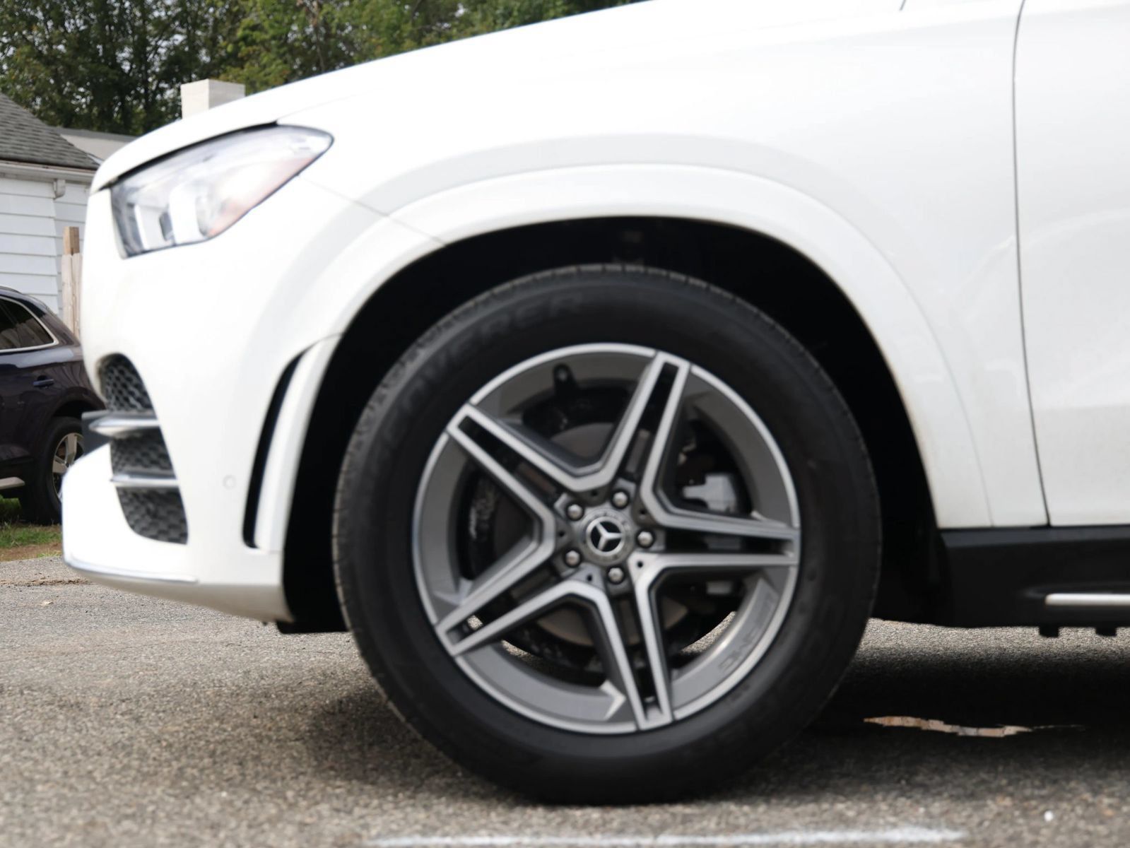 Used 2022 Mercedes-Benz GLE 350 4MATIC w/ AMG Line Exterior image 11