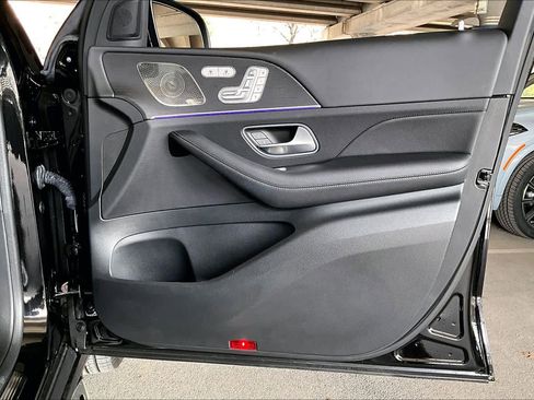 Used 2024 Mercedes-Benz GLE 450e 4MATIC image 22