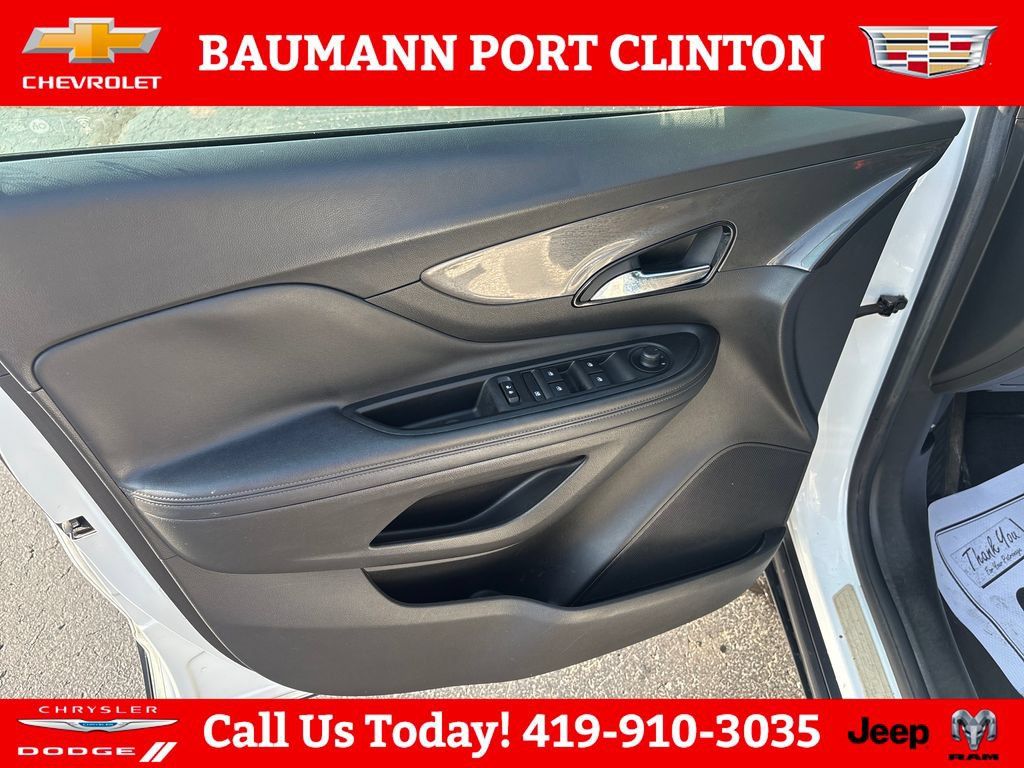 Used 2017 Buick Encore Essence w/ Experience Buick Package FWD image 11