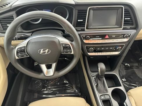 Used 2019 Hyundai Sonata SE FWD image 27