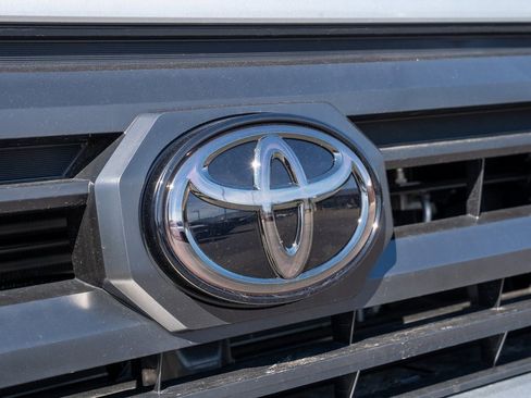 New 2025 Toyota Tacoma SR5 image 3