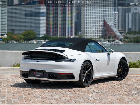 Used 2020 Porsche 911 Carrera RWD image 4