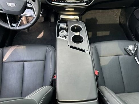 Certified 2024 Cadillac Lyriq Sport AWD/4WD image 5