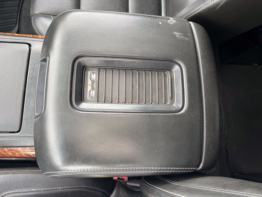 Used 2019 Chevrolet Tahoe Premier AWD/4WD image 33