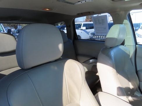 Used 2007 Mitsubishi Outlander XLS image 29