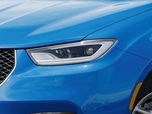 New 2026 Chrysler Pacifica Select FWD image 10