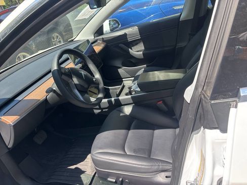 Used 2020 Tesla Model 3 Long Range AWD/4WD image 9