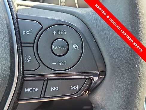 Used 2021 Toyota Venza XLE w/ Softex Package image 21