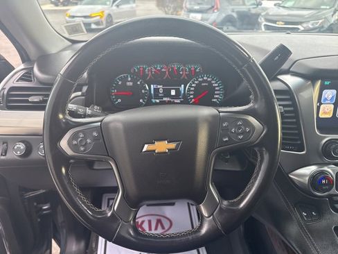 Used 2020 Chevrolet Suburban LT image 11