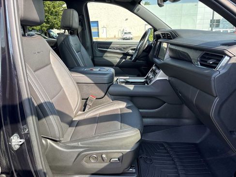 Used 2023 GMC Yukon Denali AWD/4WD image 29