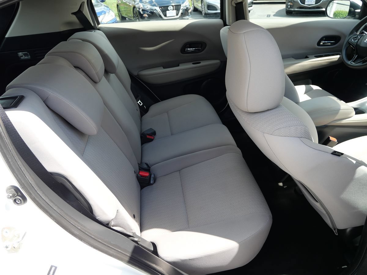 Used 2018 Honda HR-V LX image 25