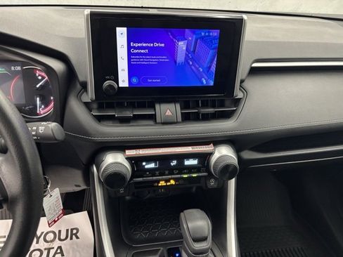 Used 2025 Toyota RAV4 LE image 20