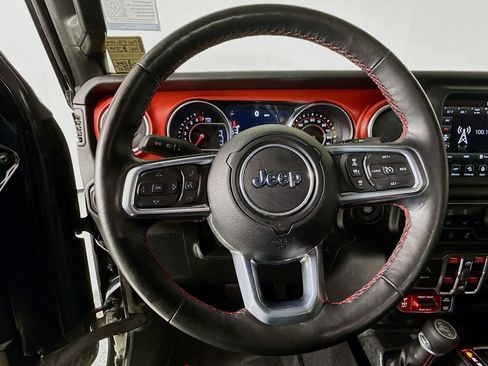 Used 2021 Jeep Wrangler Unlimited Rubicon image 12