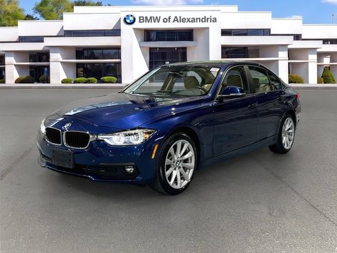 Used 2018 BMW 320i xDrive Sedan w/ Convenience Package AWD/4WD image 1