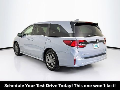 Used 2026 Honda Odyssey Touring image 6