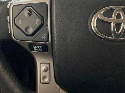 Used 2020 Toyota 4Runner SR5 Premium w/ Moonroof Package AWD/4WD image 42