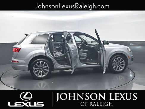 Used 2018 Audi Q7 3.0T Prestige w/ Prestige Package image 24