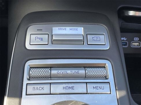 Certified 2025 Genesis GV70 2.5T image 31