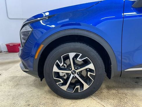 Certified 2024 Kia Sportage EX AWD/4WD image 19