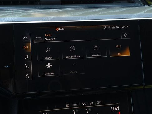 Used 2024 Audi Q8 e-tron Premium AWD/4WD image 40