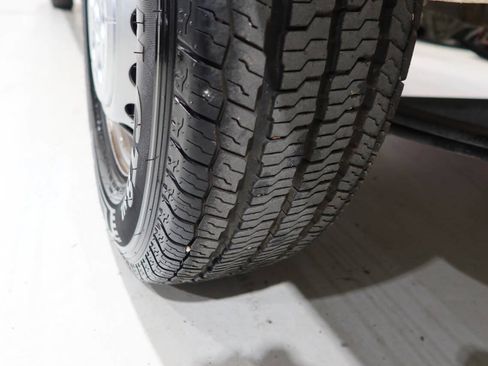 Used 2024 RAM ProMaster 2500 w/ Safety Group FWD image 31