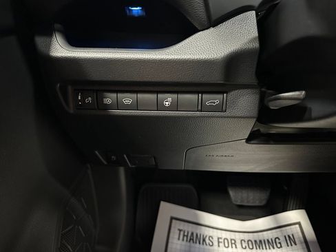 Used 2025 Toyota RAV4 XSE w/ Weather Package AWD/4WD image 16