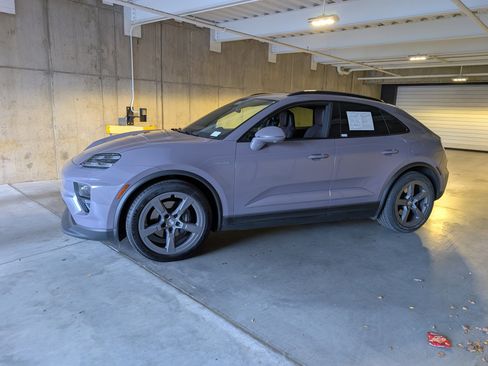 Used 2025 Porsche Macan Electric image 2