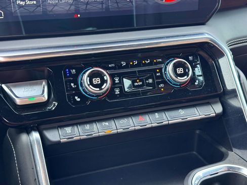 Used 2024 GMC Sierra 2500 Denali Ultimate image 35