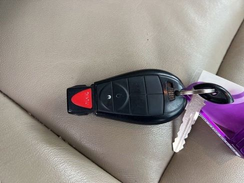 Used 2015 Jeep Grand Cherokee Limited image 39