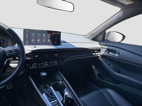 Used 2024 Honda Accord Sport image 23