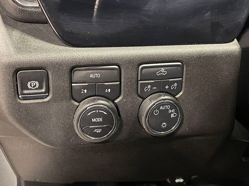 Used 2026 Chevrolet Silverado 1500 LT AWD/4WD image 21