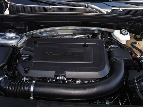 Used 2025 Buick Envision Preferred AWD/4WD image 29